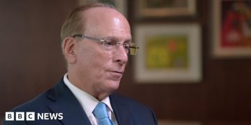BBC 專訪 Larry Fink：油價若漲到 150 美元恐導致全球衰退、AI 時代利好藍領 