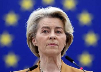 歐元區 PMI 跌至 10 個月低點，伊朗戰爭引爆停滯性通膨警報，ECB 陷兩難 