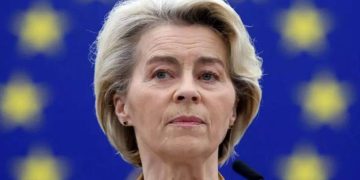 歐元區 PMI 跌至 10 個月低點，伊朗戰爭引爆停滯性通膨警報，ECB 陷兩難 