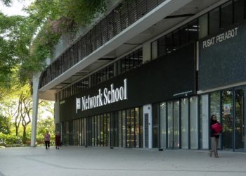 環境影響比習慣高上十倍！走進馬來西亞 Network School 一個月，她看到什麼 